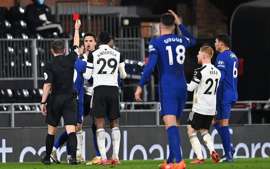 朴实无华的商战！ 战地：建议卸载《无畏契约》