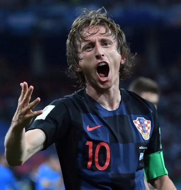 什么是“开牌权”？解析扎金花对决中的战术主动权。（解读扎金花的开牌权：掌控对局主动的关键）